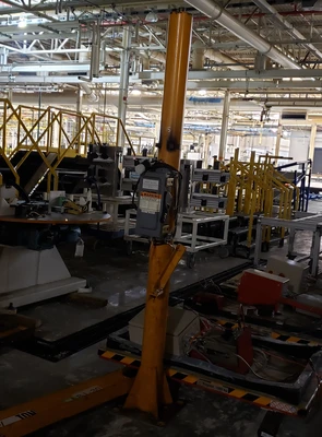 HSI 1/4 Ton Jib Crane 7.5ft Reach With CM Lodestar Hoist