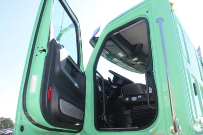 New | in-Stock 2025 WESTERN STAR 47X Cab Chassis trucks Texas US | Roll Off Truck World #1492024
