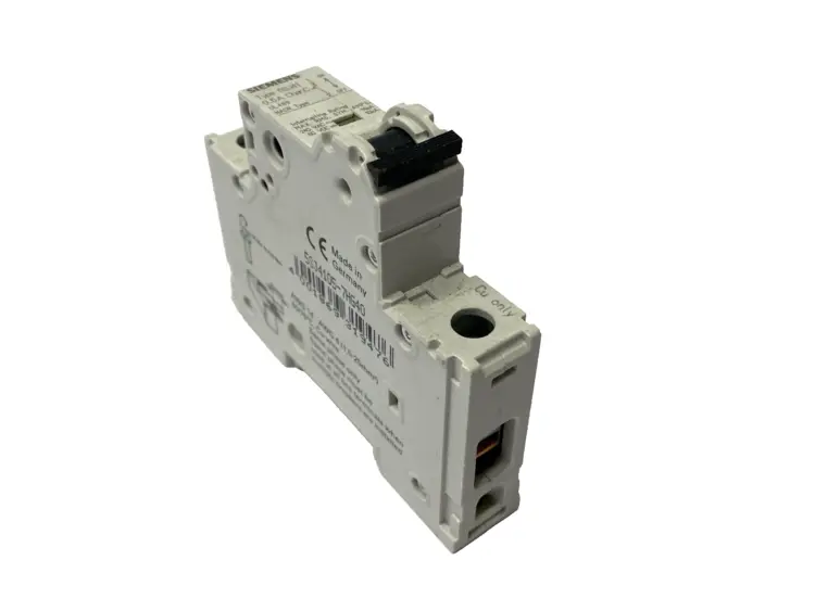 Used SIEMENS MINIATURE CIRCUIT BREAKER 1-POLE 240V 0.5A Circuit Breakers | Maverick Industrial Sales #1106215
