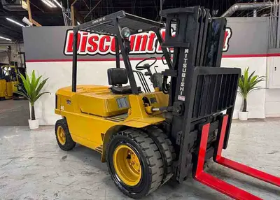 USED 1997 MITSUBISHI FG35
