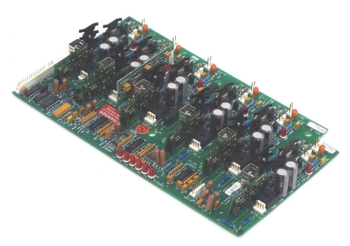NEW EATON DYNAMATIC 15-867-12 BASE DRIVER BOARD 1586712