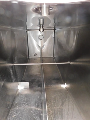 USED 675 GALLON TANK RETANGULAR TANK
