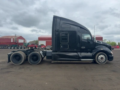USED 2020 KENWORTH T680