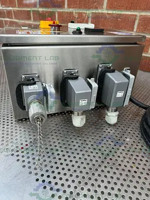 USED LENZE AC TECH SF110S VARIABLE FREQUENCY DRIVE 1 HP W/ ENCLOSURE 16" X 9" X 16"