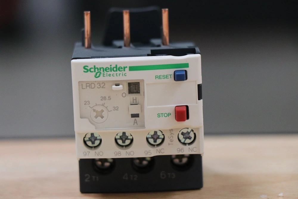 Thompson Machinery Overload Relay 23-32 AMP - Telemecanique