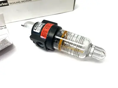USED PARKER MODULAR LUBRICATOR 1/4" PORTS