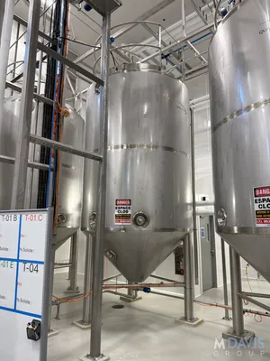 USED 2022 QUALTECH 4,200 GALLON
