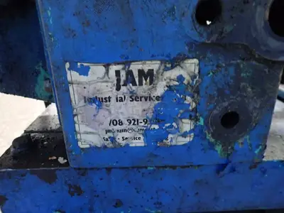 Jam Industrial Service  124" Straightener