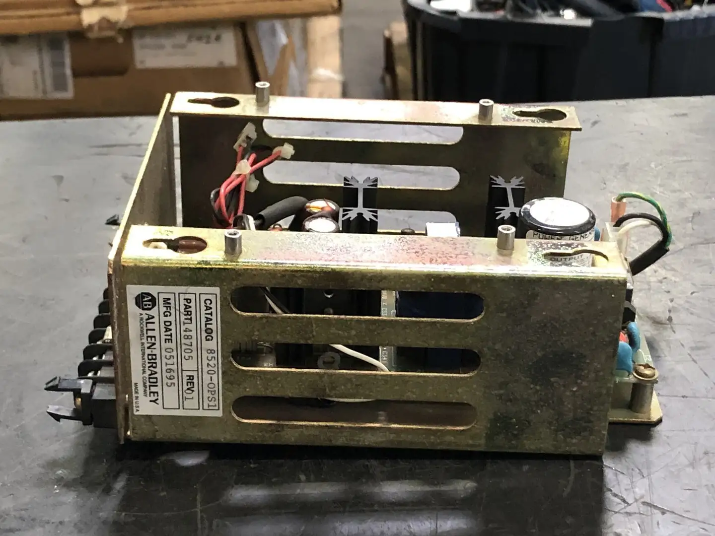 USED ALLEN-BRADLEY 8520-OPS1
