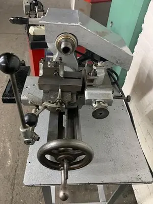 5999-440 Benzinger Inside Turning Horizontal Ring Lathe with Precision Radius Attachment & Lever Operated Cross Slide