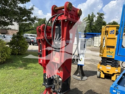 USED 2018 INDEPENDENT BREAKERS SM70