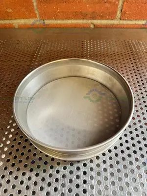 Used RETSCH SIEVE FRAME AND SCREEN, 8" DIAMETER X 2" DEEP, 45UM MESH SIZE Sieves & Sieve Shakers California US | Equipment Lab #1461705