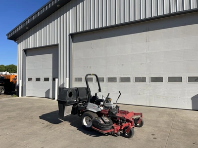 USED 2022 EXMARK LAZER Z ZERO TURN
