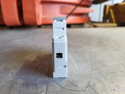 NEW ALLEN-BRADLEY 1492-CB1G100