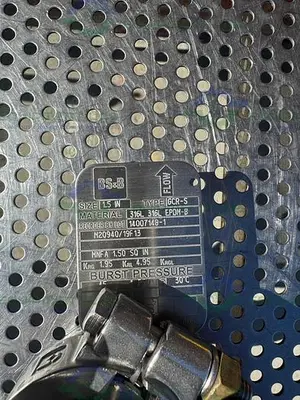 USED BS&B GR-C SAFETY HEAD 1 1/2" FITTING W/ 45 PSIG RUPTURE DISC, 1" TEE FITTING