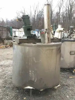 200 Gallon Stainless Steel Insulated Mixing Tank w/ Lightnin XJQ-30 Agitator 3PH