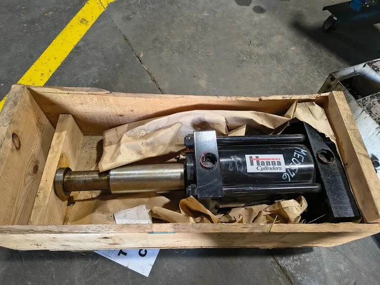 Used HANNA CYLINDERS ME6X-2H-NC-7.00-8.25-MSP1G Parts (Hydraulics and Pneumatics) South Carolina US | ESS Industrial Equipment Sales #944988