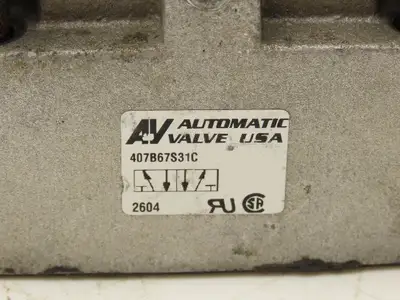 Automatic S31C-DB-6 Pneumatic Directional Solenoid Valve 24VDC  Lot of 3