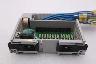 ALLEN-BRADLEY 1769-IQ16 SERIES A INPUT MODULE 2014 STOCK #L-313C