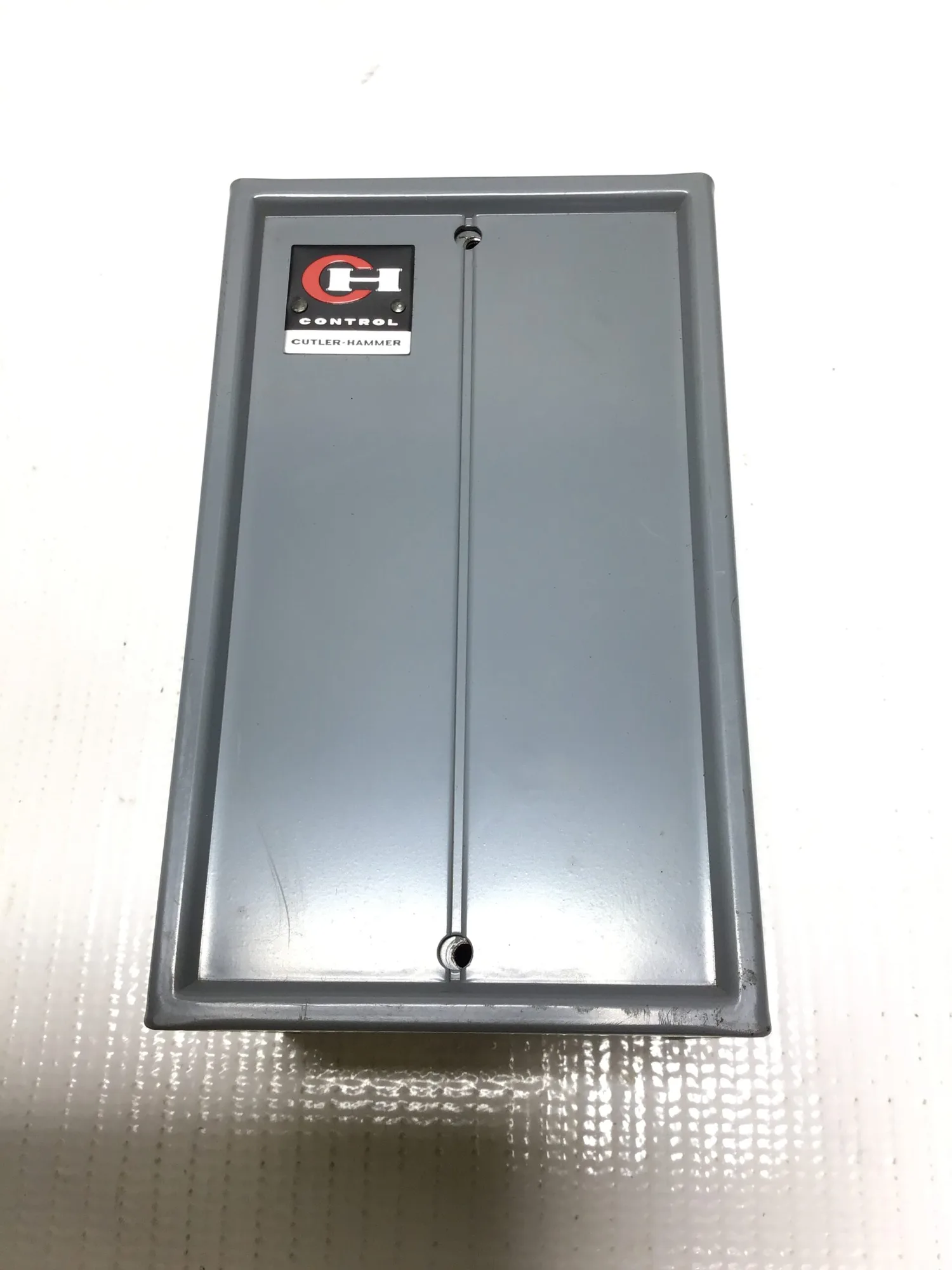 Cutler-Hammer 9575H2449A Relay Enclosure 1 or 2 Poles Steel Case