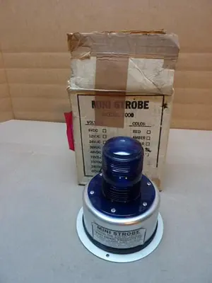NEW MAXI STROBE 700