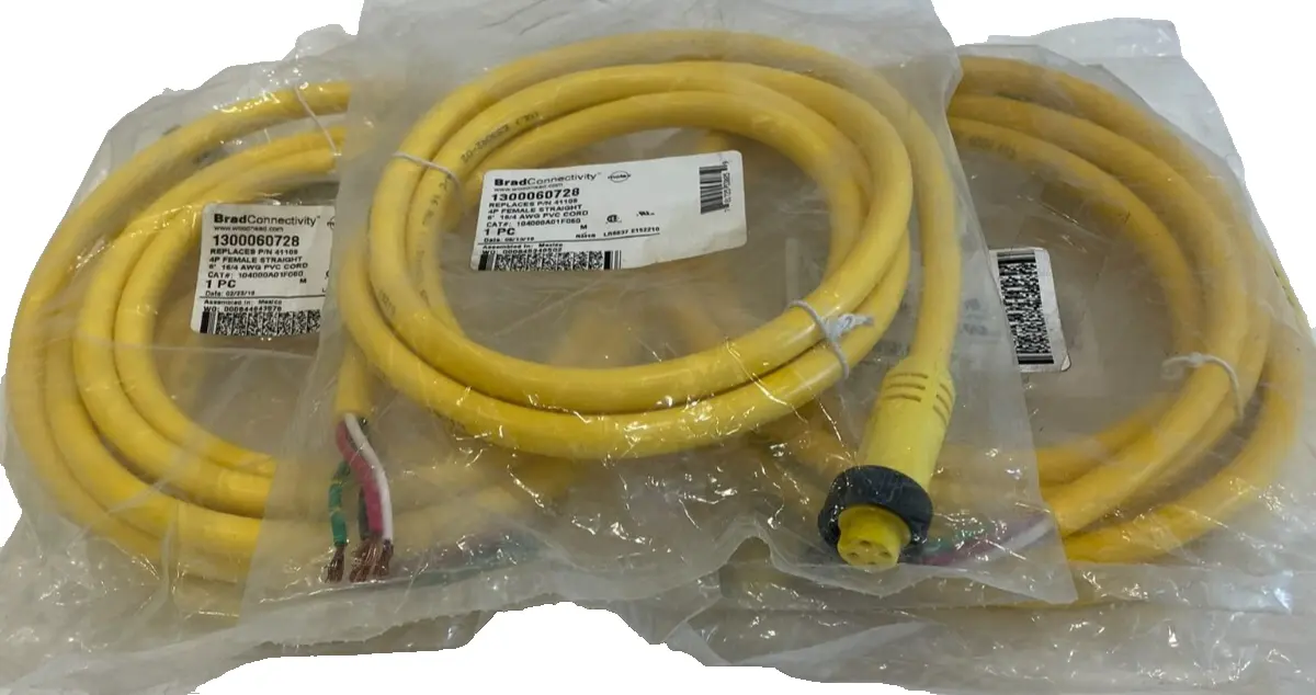 NEW MOLEX 1300060728 4P FEMALE STRAIGHT PVC CORD LOT OF 5