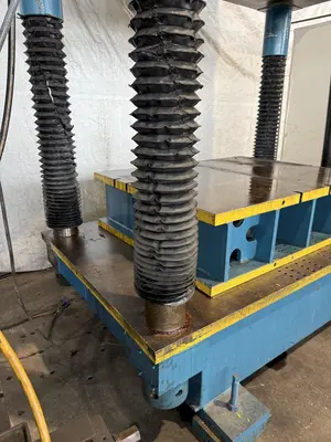USED DAKE 18-255