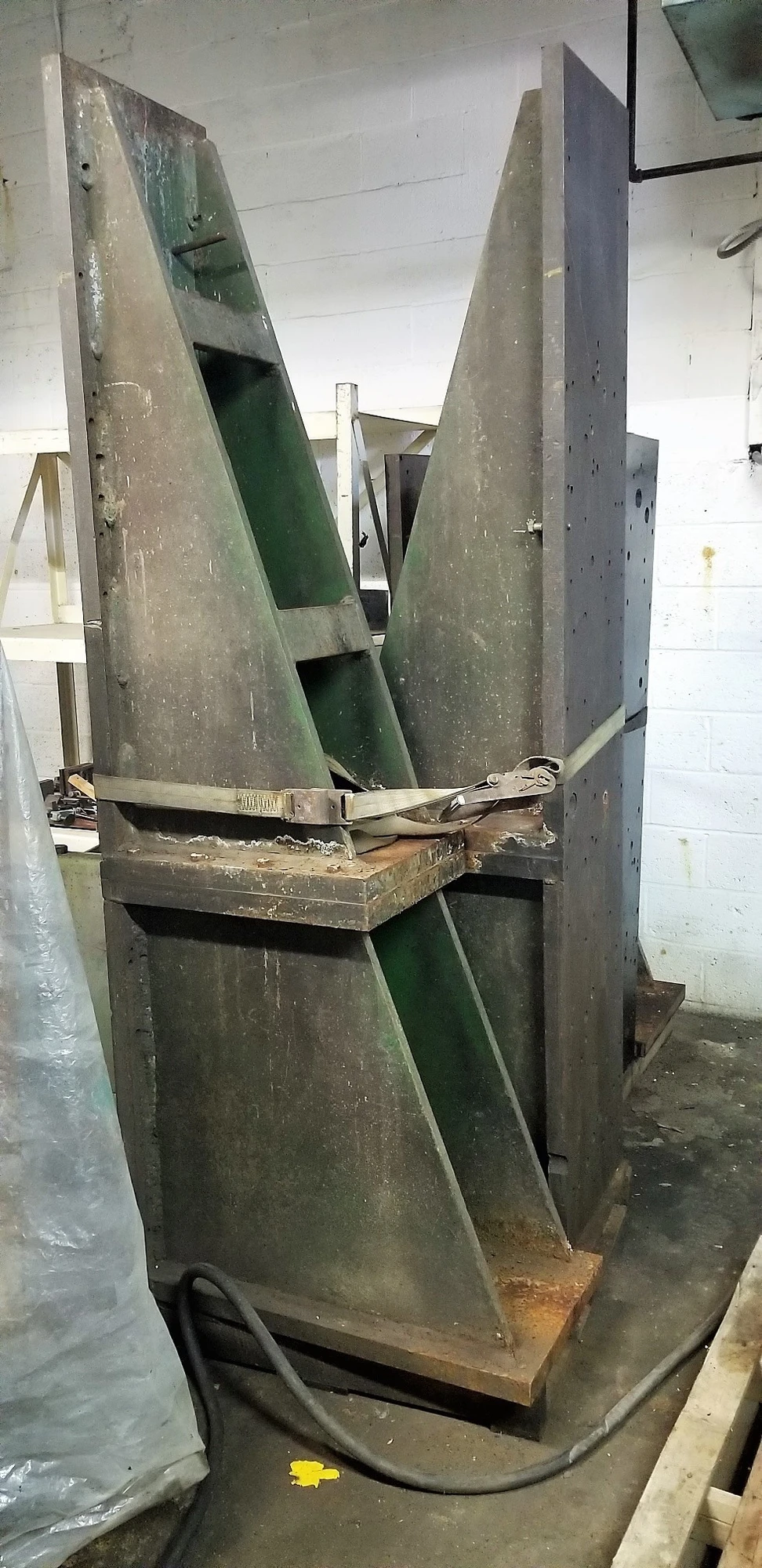 USED ANGLE PLATES 17 3/4" x 96"