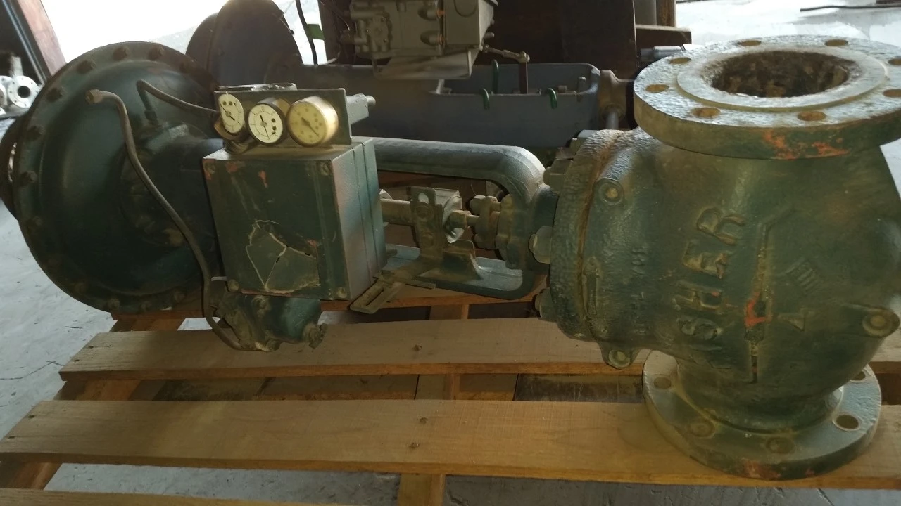 Fisher 4" 150 Class, WCB Stainless Flanged Control Valve