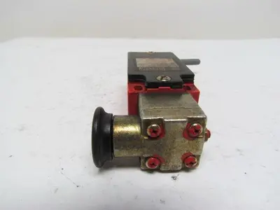 Used BERNSTEIN _UNKNOWN_ Relays & Switches | Arrow Industrial #639777