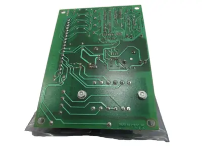 USED UNBRANDED 733F101-P01 PC BOARD 733F101P01