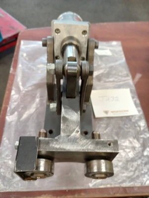 USED De-Sta-Co 858450