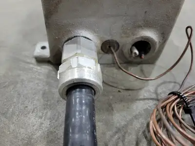 USED THERMON R3C-0120-DP