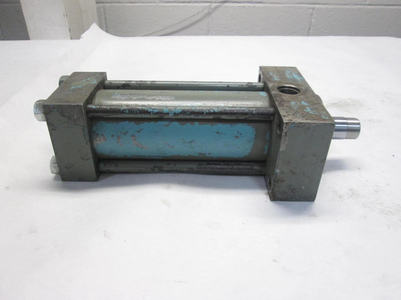 Used AEROQUIP _UNKNOWN_ Parts (Hydraulics and Pneumatics) | OCO Industrial #1657267