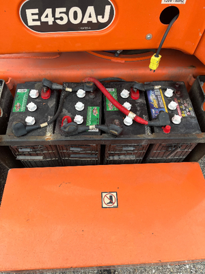 USED 2017 JLG E450AJ
