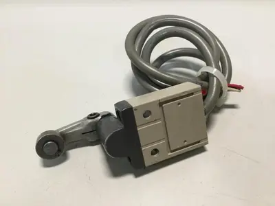 USED OMRON D4C-3420-B