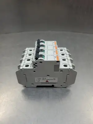 USED Merlin Gerin 60104 MULTI 9 C60 Circuit Breaker, 3A, 240VAC/60VDC