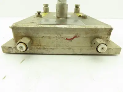 Used MICRO MOTION _UNKNOWN_ Miscellaneous MRO | Arrow Industrial #659236