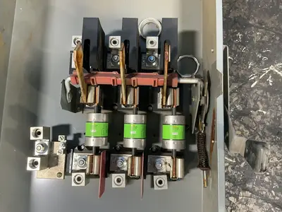 Used SQUARE D D325N Switchgears Ohio US | HGR 24 #1301708