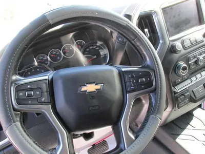 Used 2022 CHEVROLET SILVERADO 2500 Pickup Trucks Manitoba CA | Conquest Truck & Auto Sales #1438049