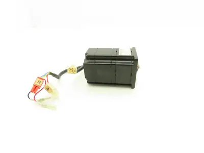Yaskawa SGMPH-01A1A-YR21 AC Servo Motor 0.1kW 200v 0.89A 3000rpm