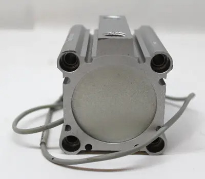 USED SMC CDQ2B50TF-40DZ