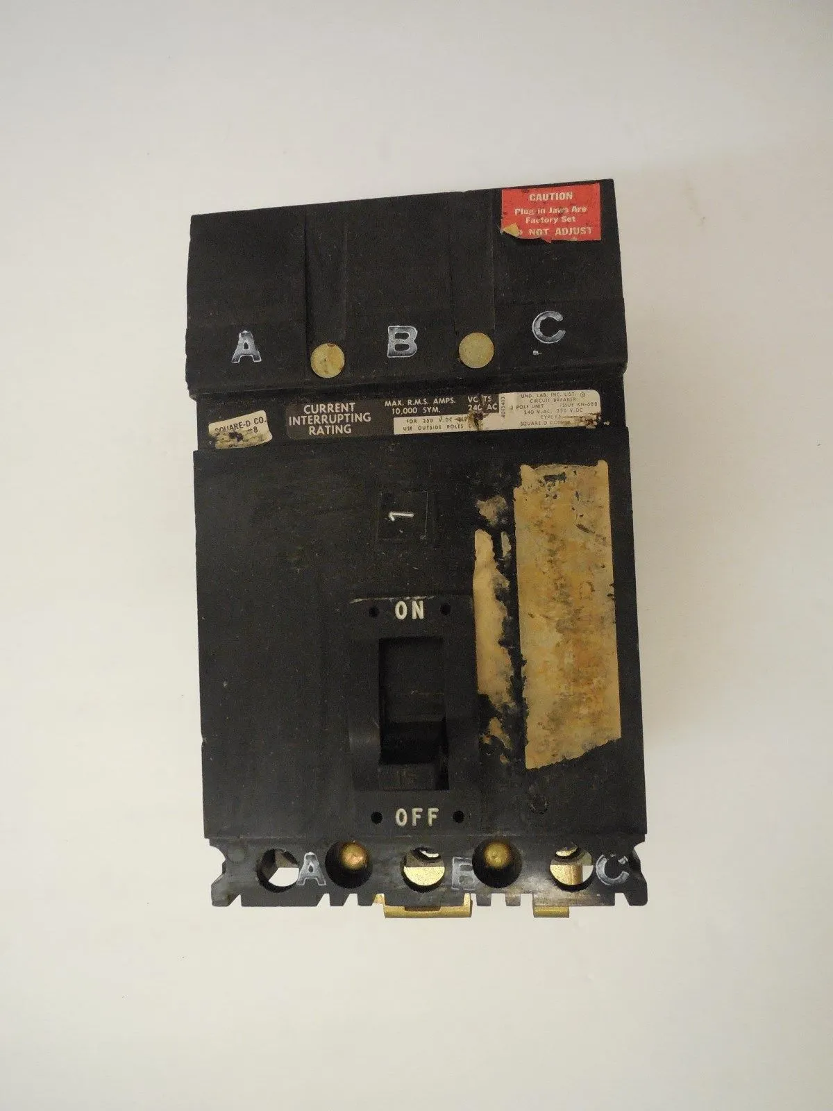 SQUARE D FA-32015 CIRCUIT BREAKER FA32015