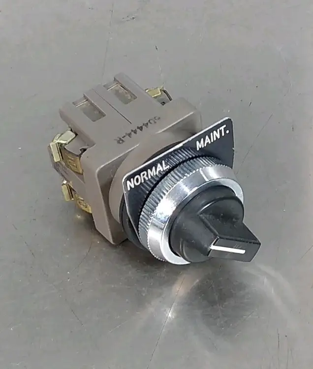 Used IDEC _UNKNOWN_ Relays & Switches South Carolina US | Palmetto Automation #1160889