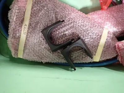 Hose And Hose Mounts