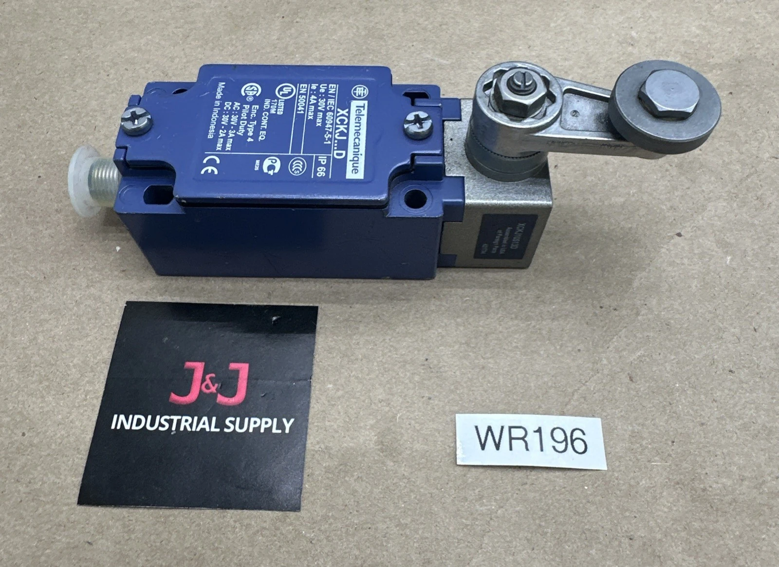 NEW Telemecanique XCKJ10513D