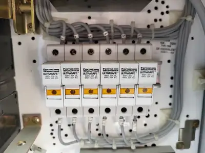 Feeder Circuit Breaker MCC Bucket 20a