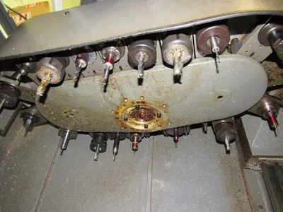 BRIDGEPORT INTERACT 520 Vertical Milling Center | Levy Recovery Group (11)