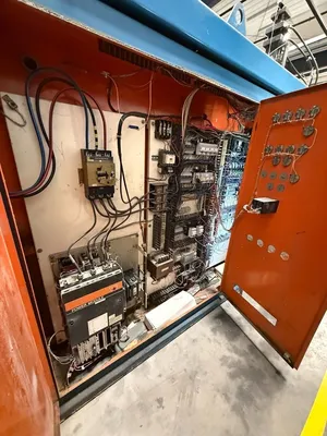 STERLING LS-3 Blow Molding Machines | ListingHippo (27)