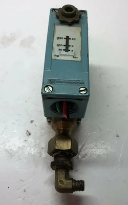 USED Telemecanique XMJA020